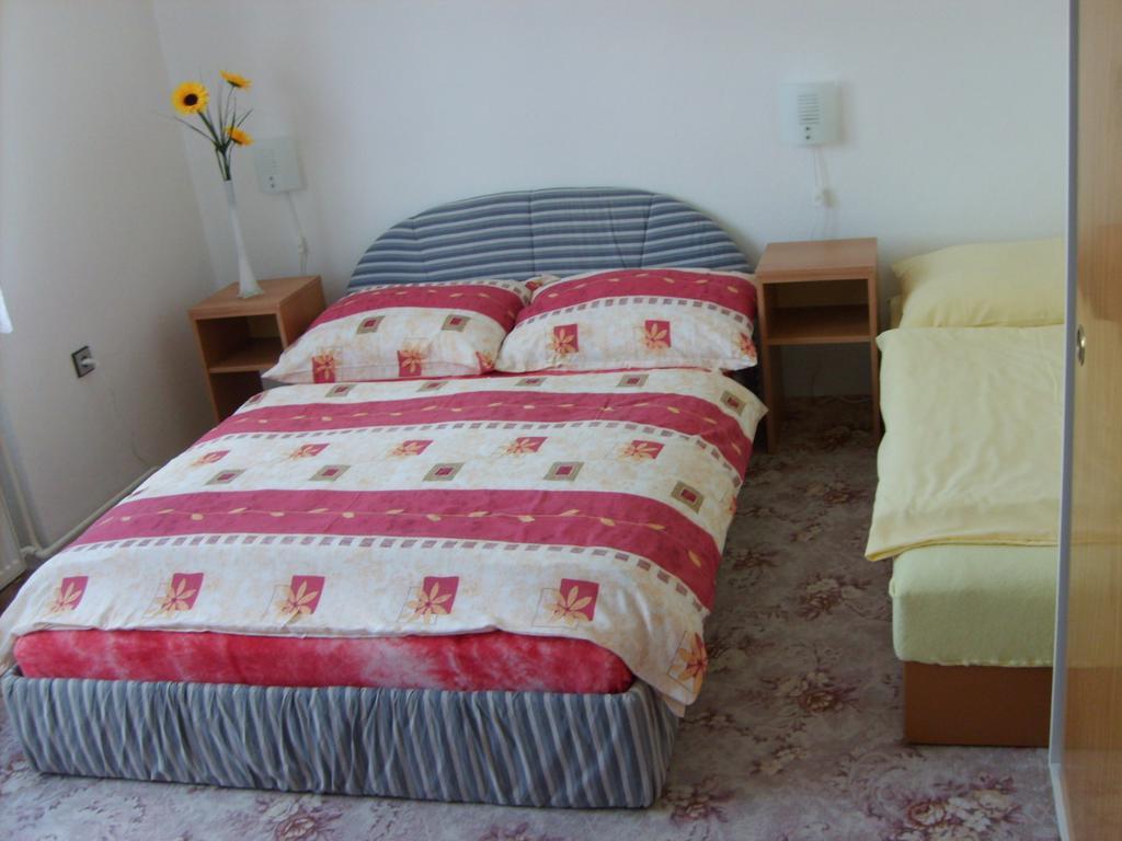 Apartman Eva Crhov Exterior foto
